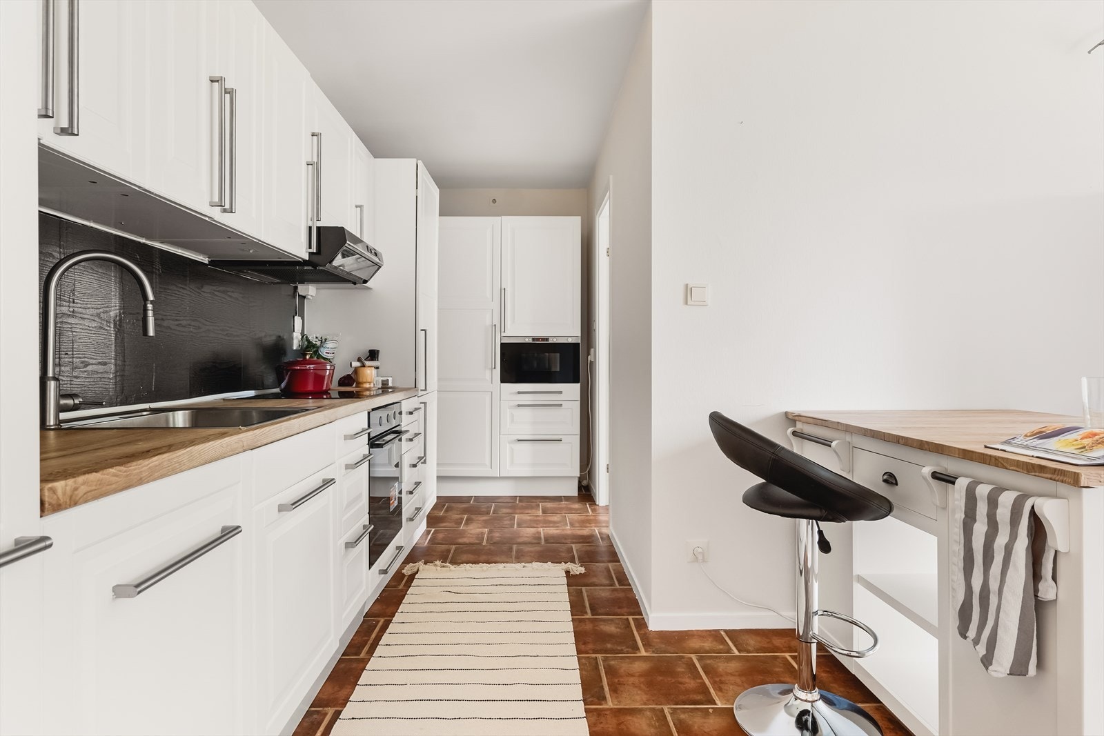 - Stor og separat kjøkkenrom på 15,4 m² - Galleribilde