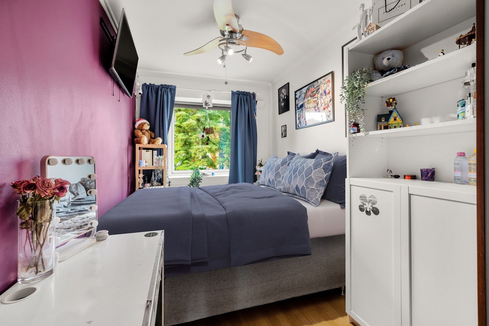 IMG_3278_digital.jpg Galleribilde