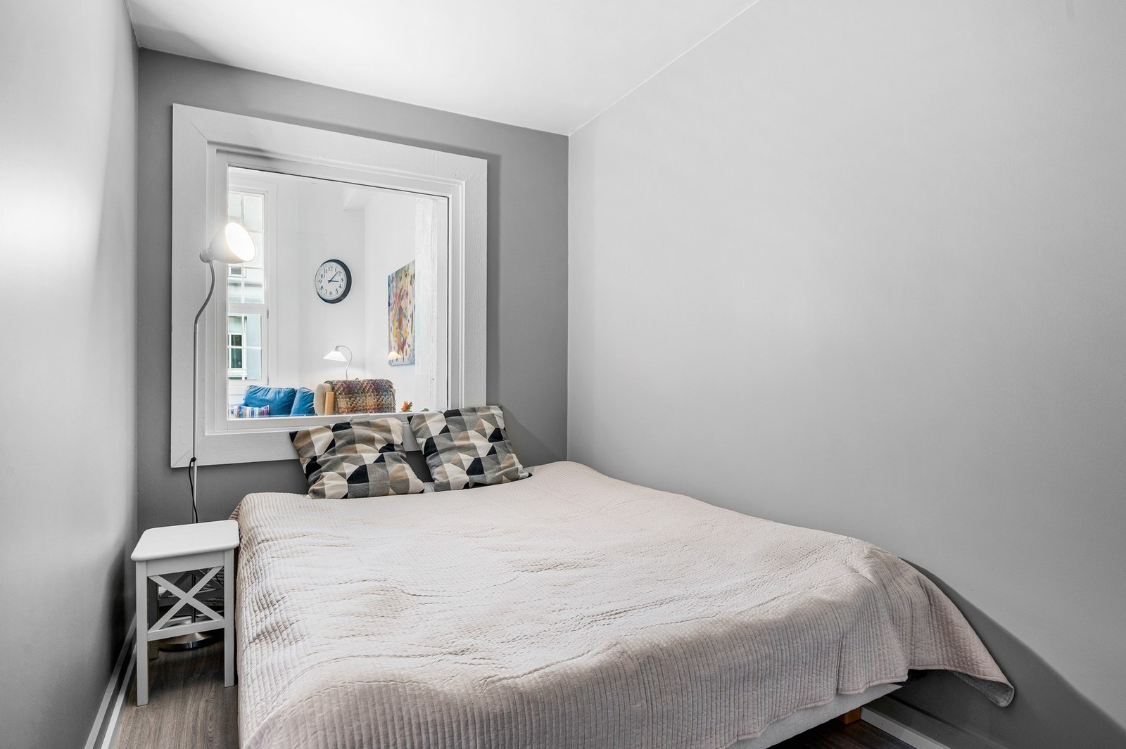 Rom innredet og brukt som soverom Galleribilde