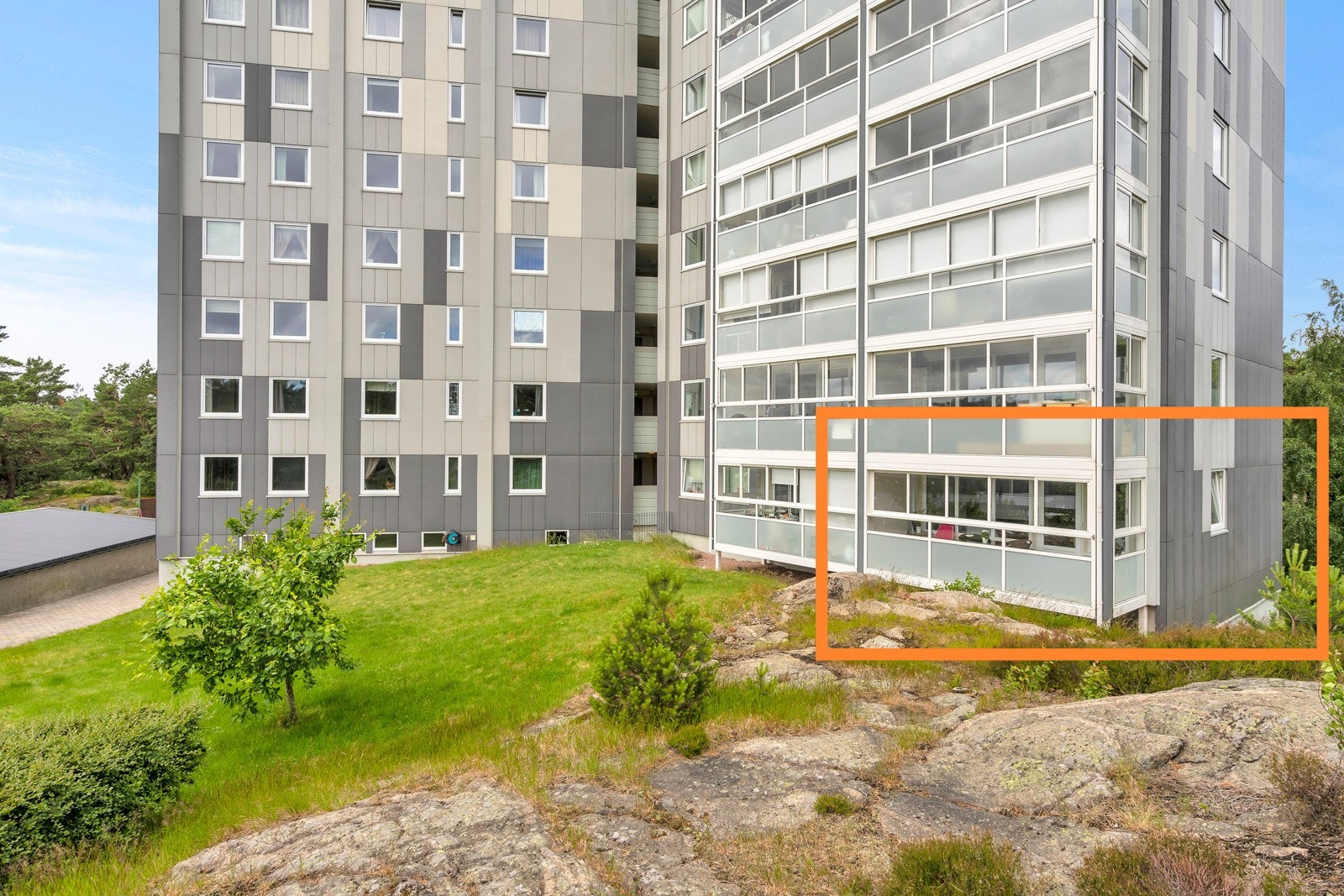 Leiligheten ligger i 1.etasje Galleribilde