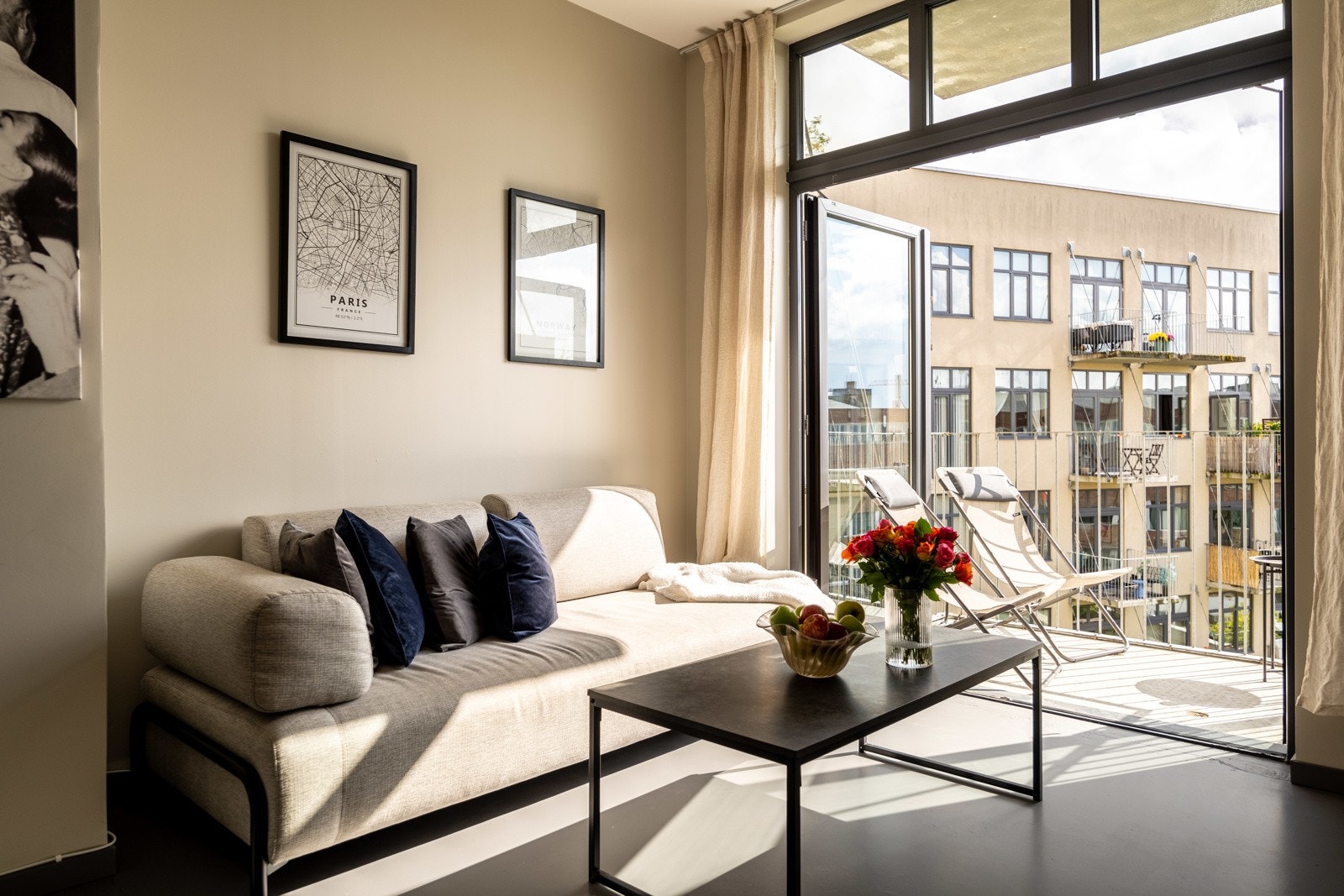 Konghellegata 10 presenteres av EIE eiendomsmegling ved Alexander Birkeland. Galleribilde