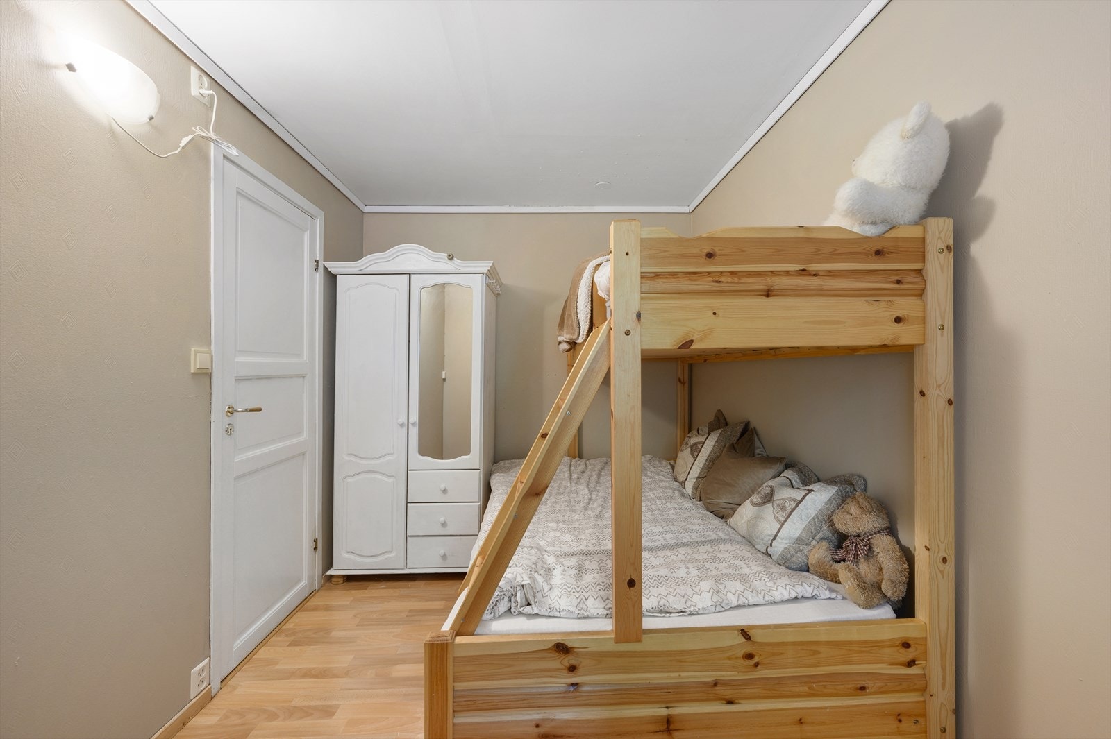 - Passer perfekt som barne- eller gjesterom - Galleribilde