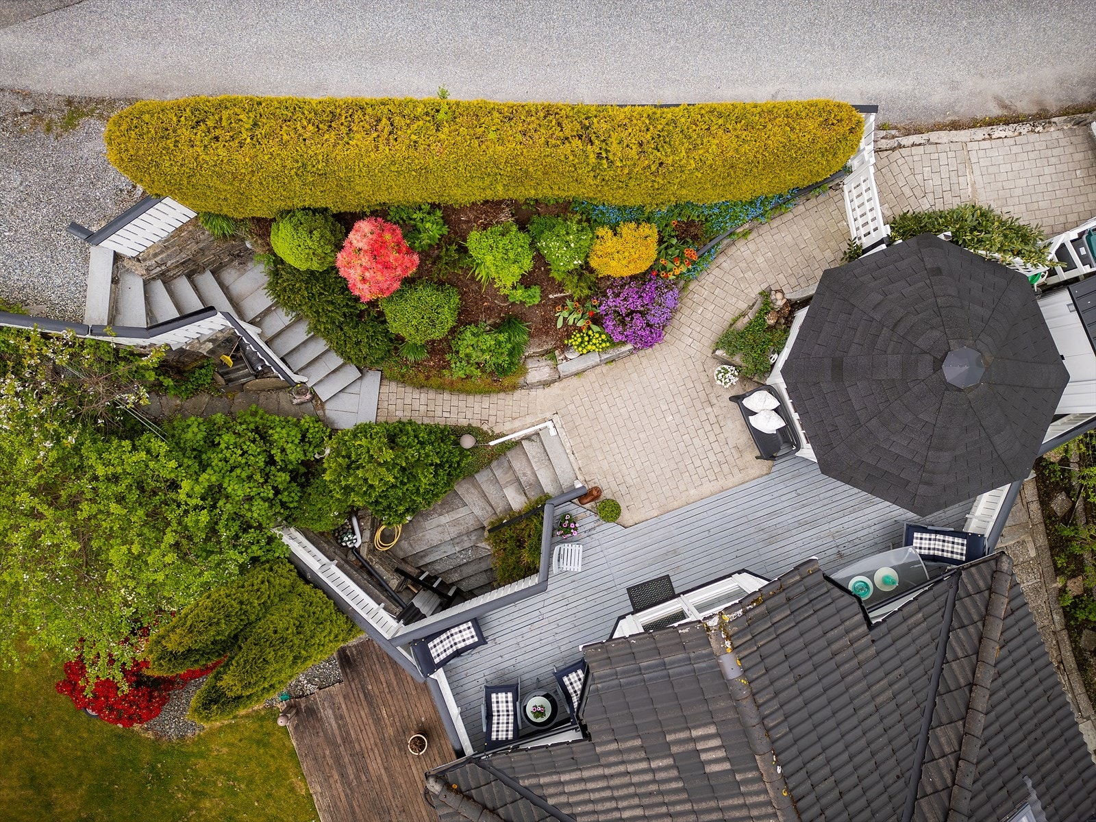 - En halvpart av tomannsbolig over 2 plan i et rolig, barnevennlig felt - Galleribilde