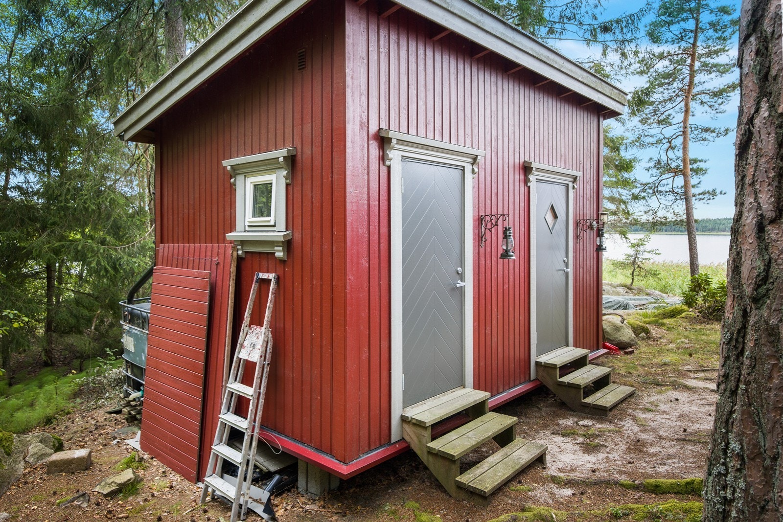 Anneks med soverom og snekkerverksted. Galleribilde