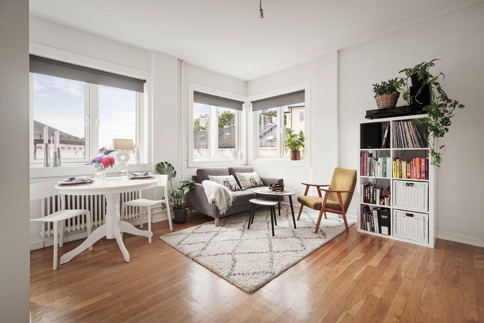 Velkommen til Thereses gate 18, en attraktiv og lys selveier med etterspurt beliggenhet mellom Bislett og Adamstuen. Galleribilde