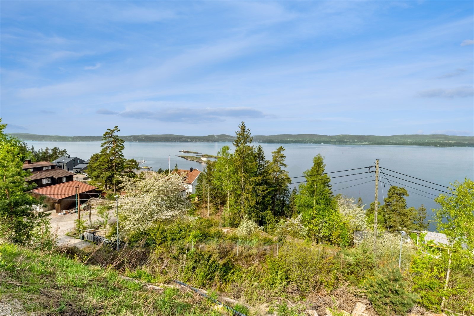 Området består i all hovedsak av eneboligbebyggelse. Galleribilde