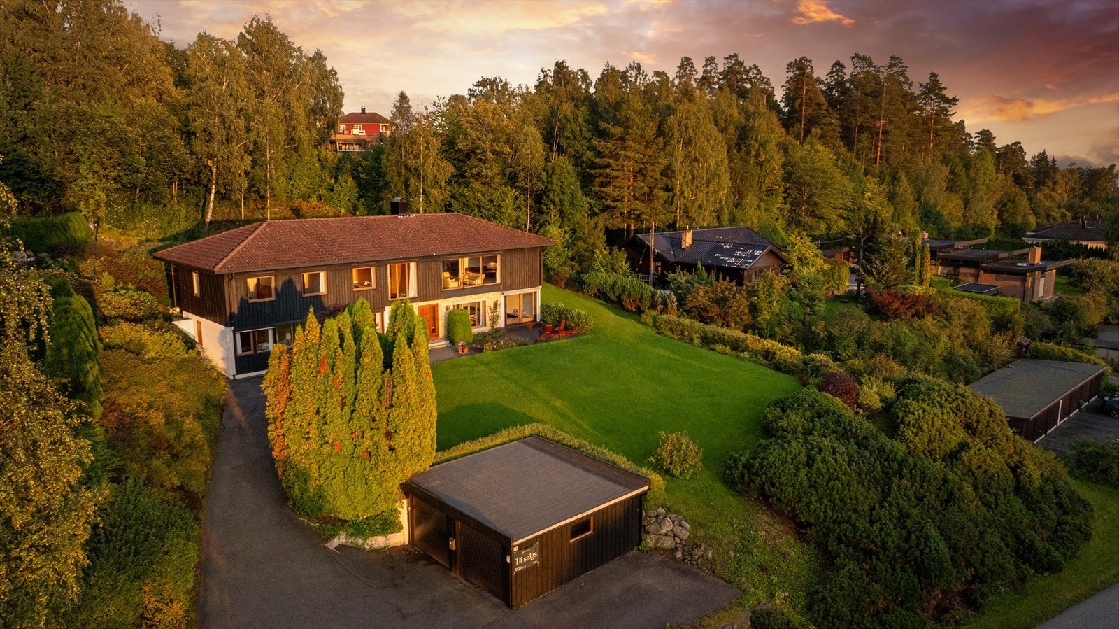 Dette er en flott mulighet til å sikre seg en svært innholdsrik enebolig med terrasse og romslig hage. Galleribilde