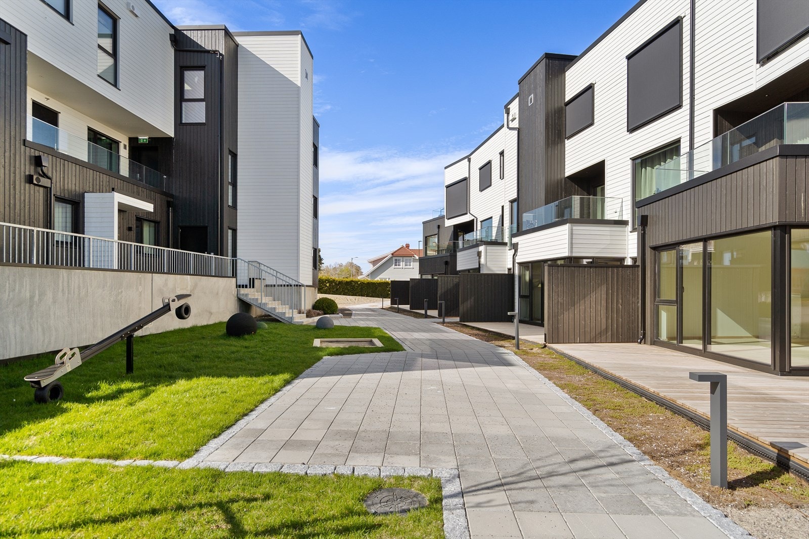 Tomten er fellesareal. Galleribilde
