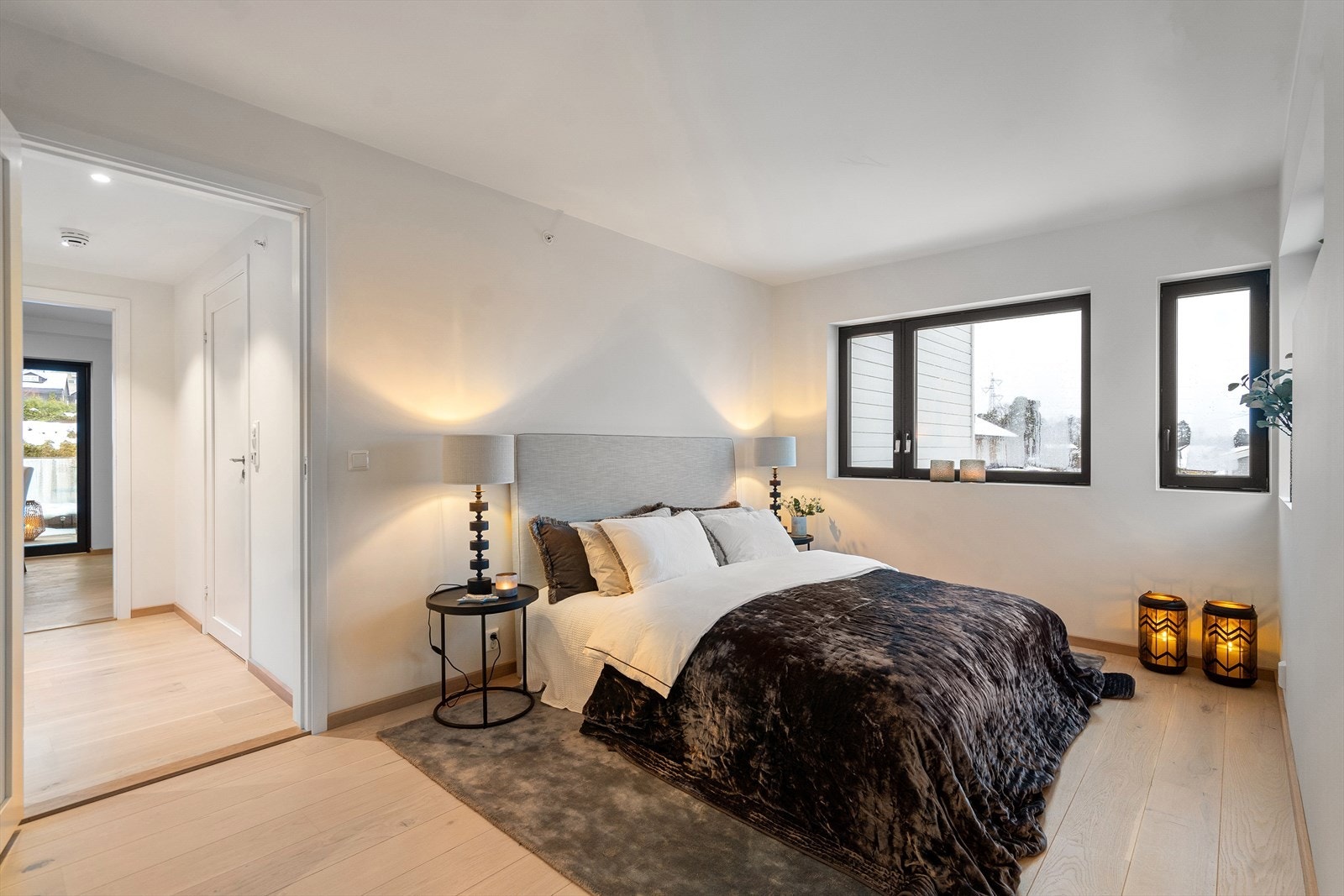 Med sin lyse og luftige atmosfære, vil soverommene gi deg den perfekte følelsen av fred og ro. Galleribilde