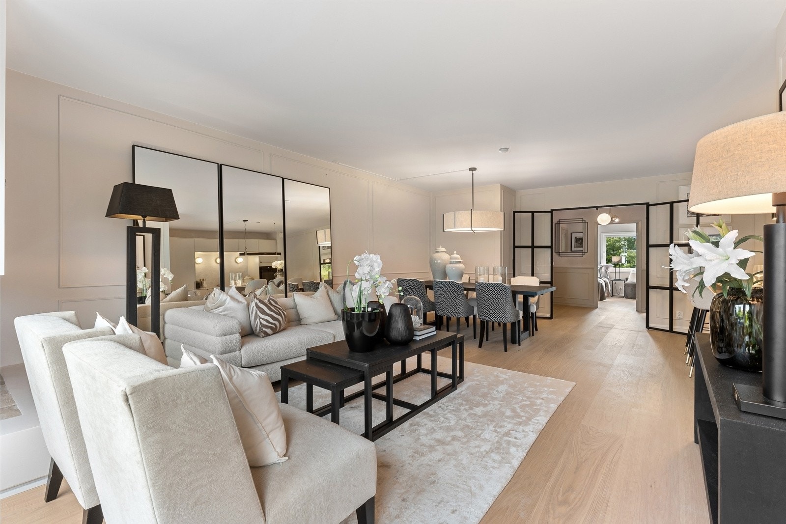 Nytt gulv i herdet tre fra 2024. Det er utført arbeider på EL-anlegget av Astro Installasjon AS. Galleribilde