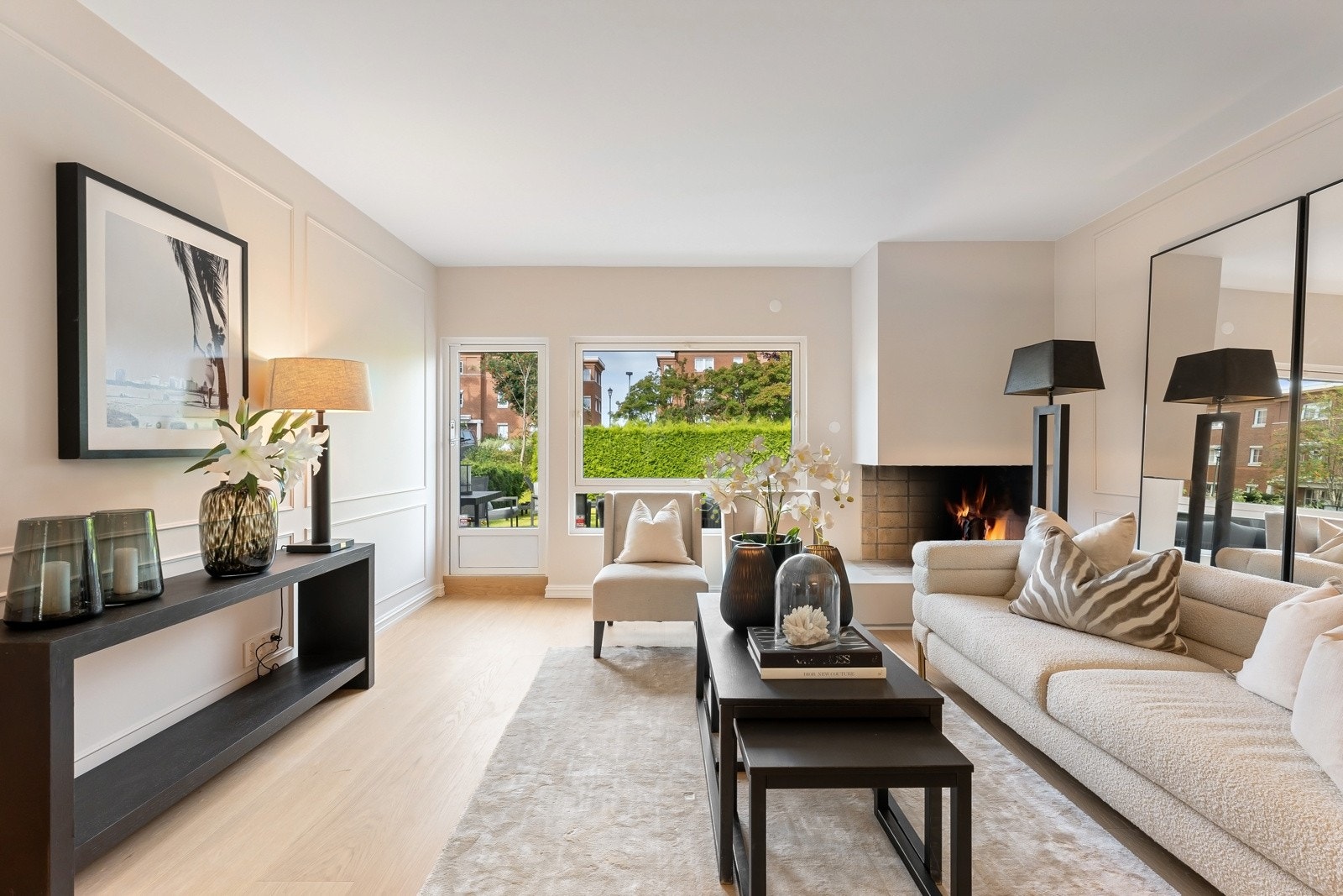 Leiligheten ble gjennomgående renovert i 2024, i regi av profesjonell Interiør Designer. Galleribilde