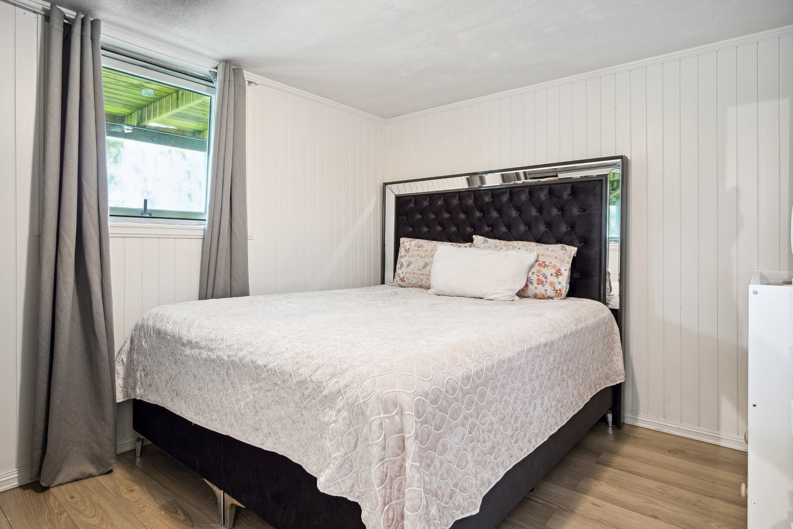 Soverom i kjeller. Galleribilde