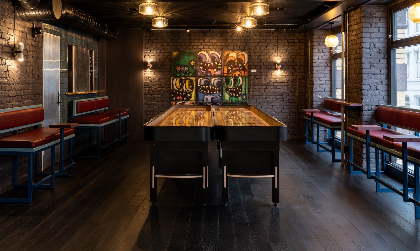 Hyggelig serveringsteder på gateplan Galleribilde