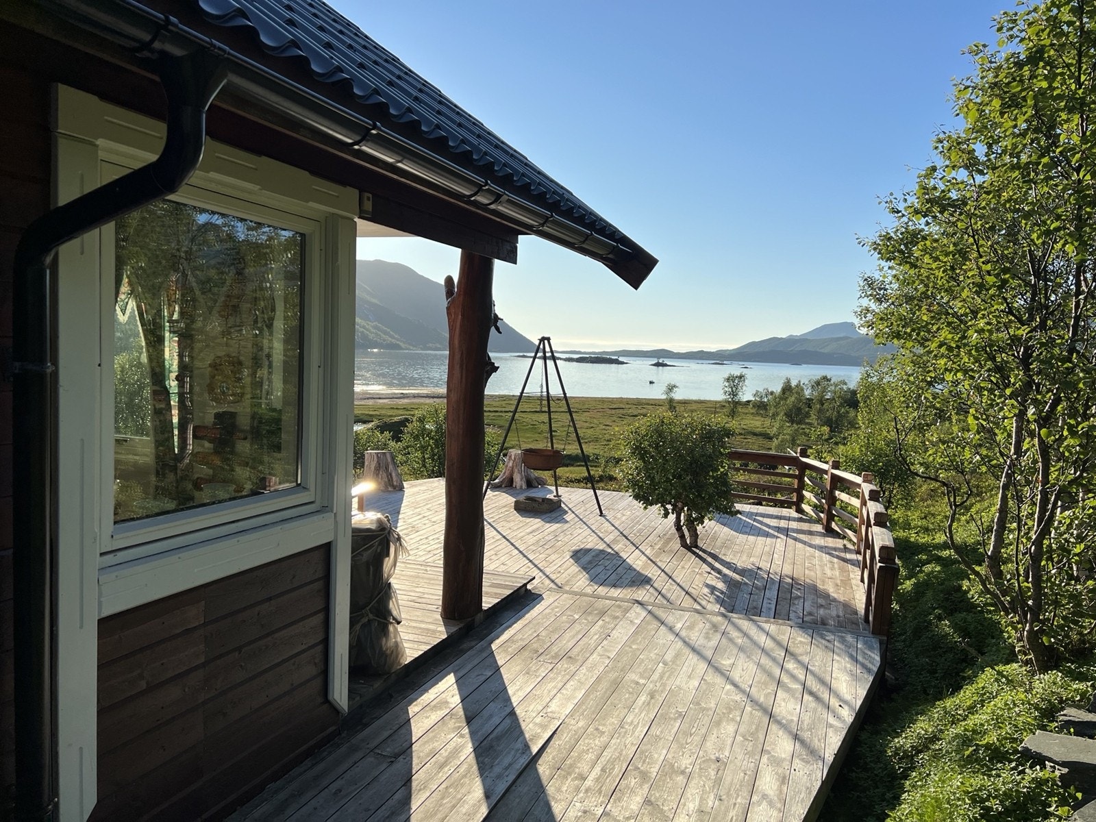 Veranda rundt hytta Galleribilde