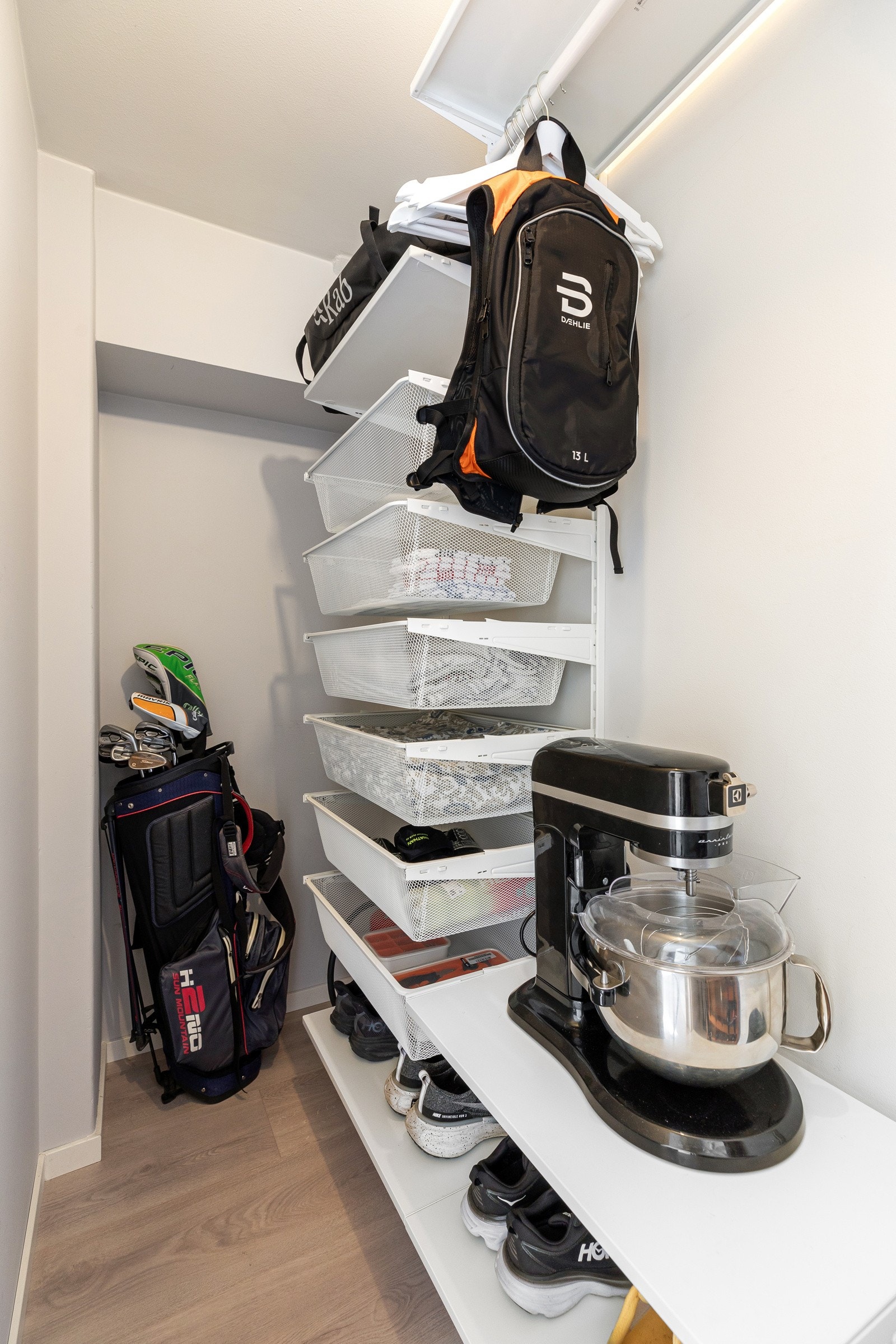 Innvendig bod Galleribilde