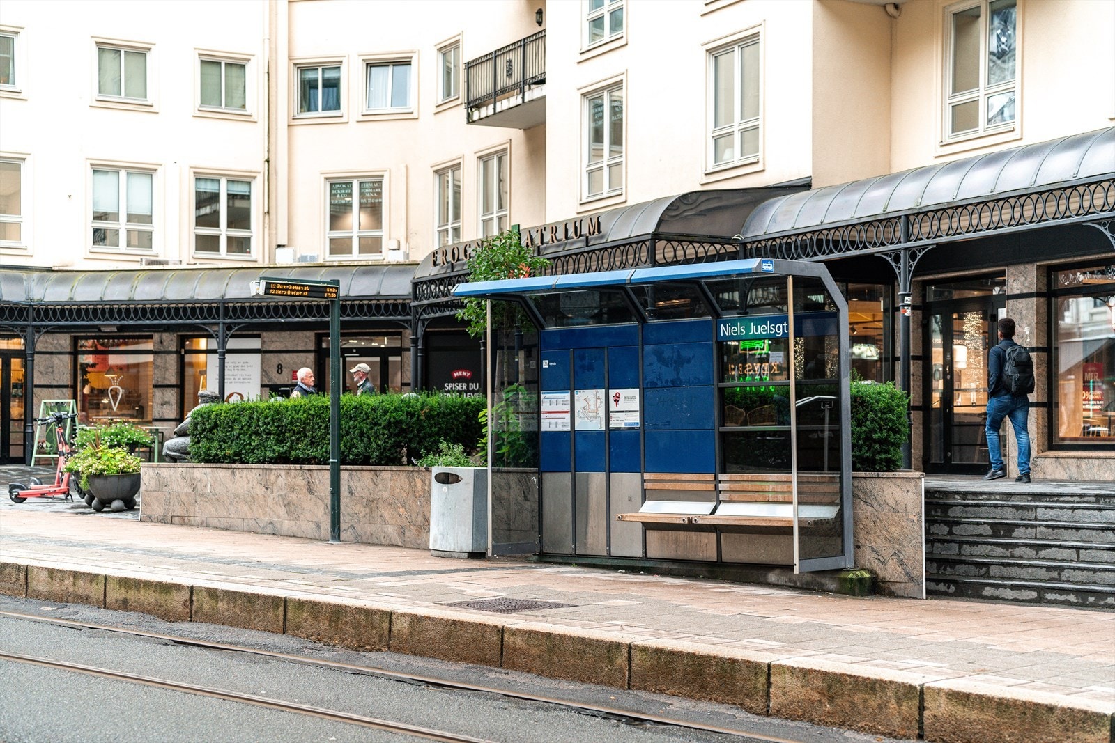 Området byr på grønne parker, koselige kaféer og gode shoppingmuligheter, samtidig som det er godt tilknyttet offentlig transport. Galleribilde