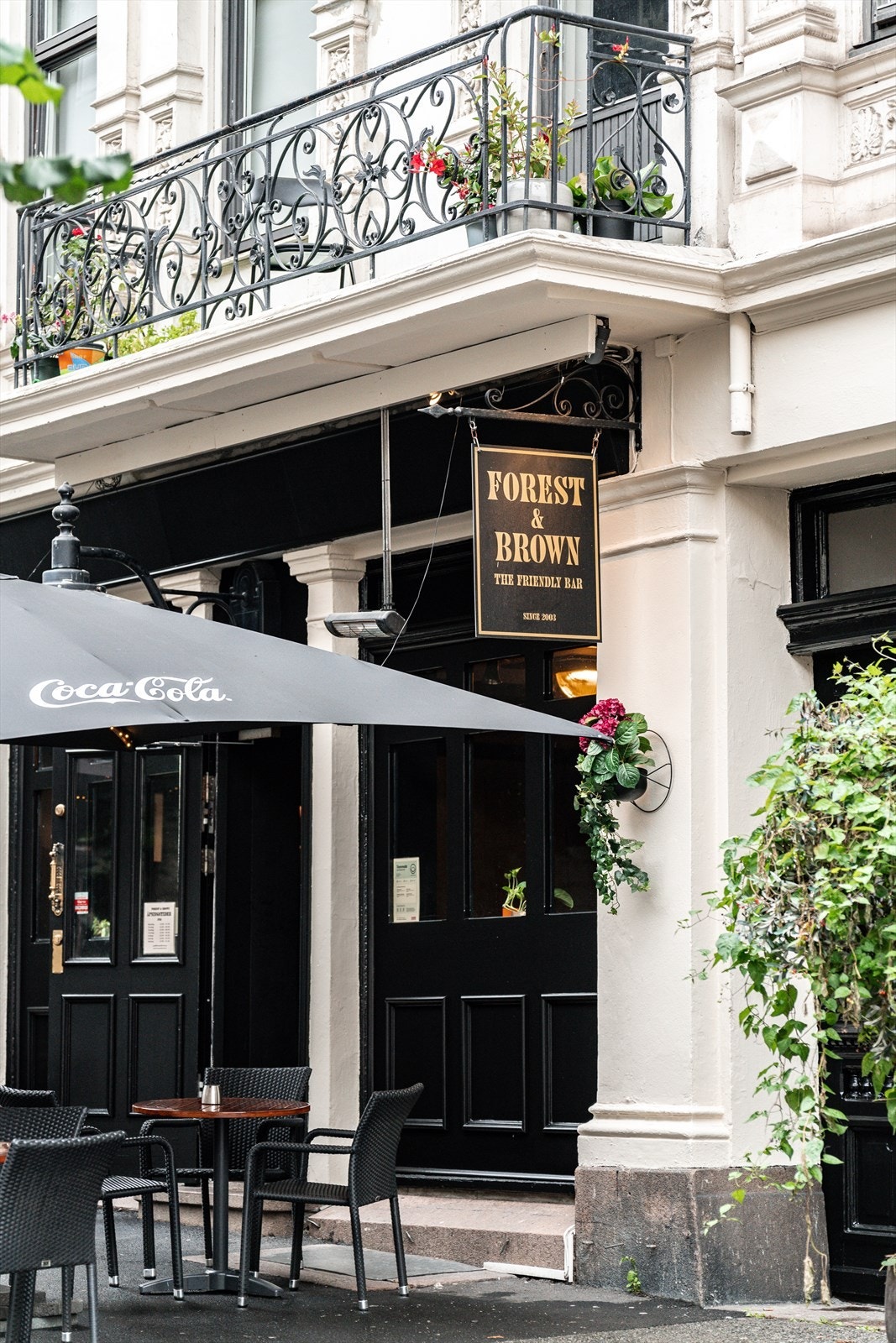 Leiligheten ligger i veletablerte og attraktive omgivelser på Frogner, med nærhet til alt av forretninger, utesteder og gode spisesteder. Galleribilde