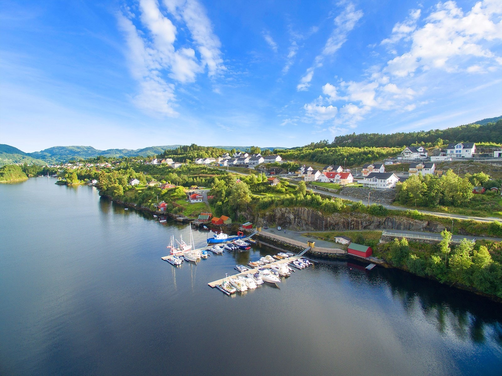 Det er båthavn i område for de som ønsker undersøke muligheter for båtplass Galleribilde