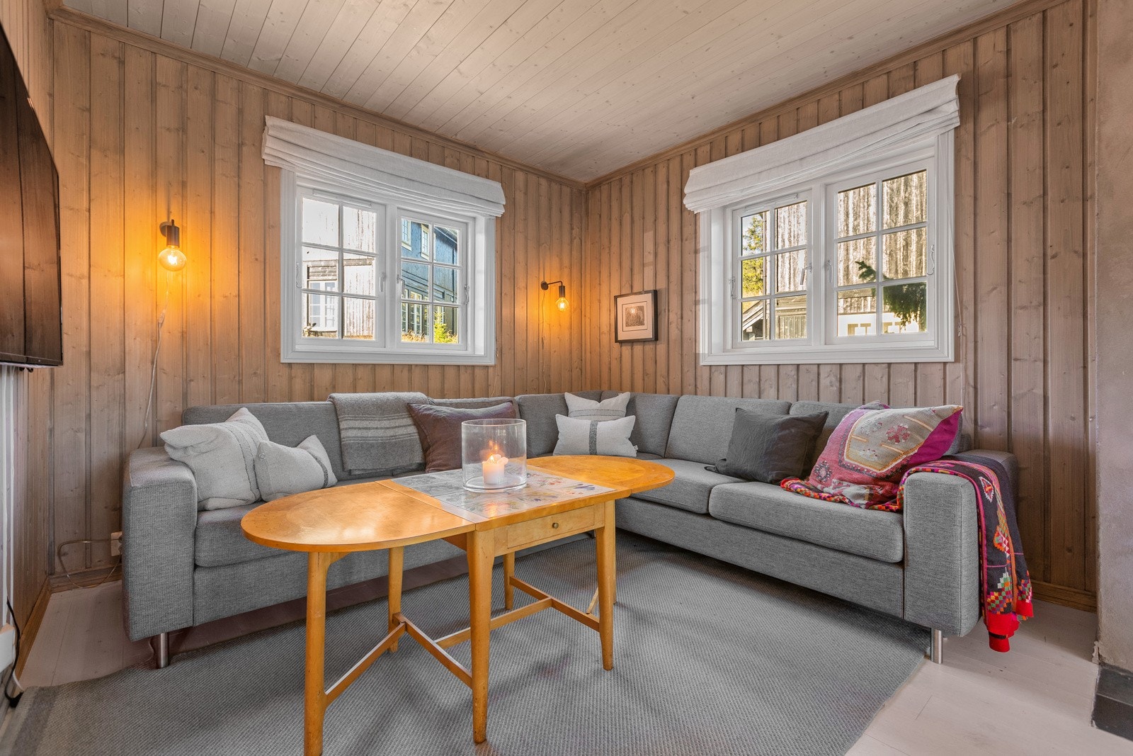 Koselig og lun hytte med gjennomført stil. Galleribilde