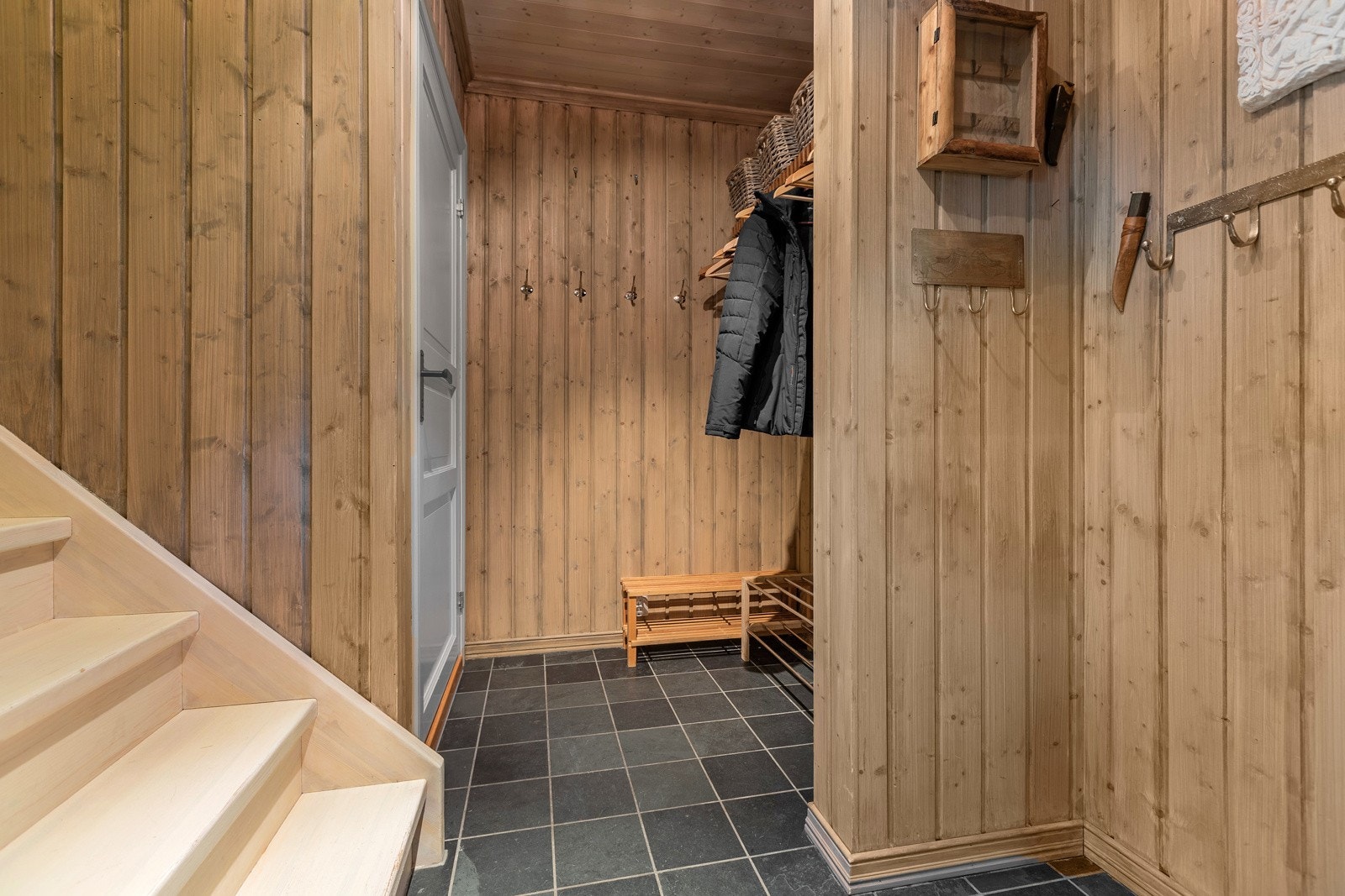 Det er varme i entre- og ganggulv. Galleribilde