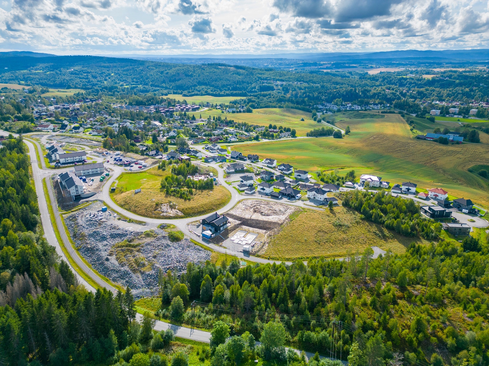 Feltet fotografert fra nord. Foto august 2023. Galleribilde