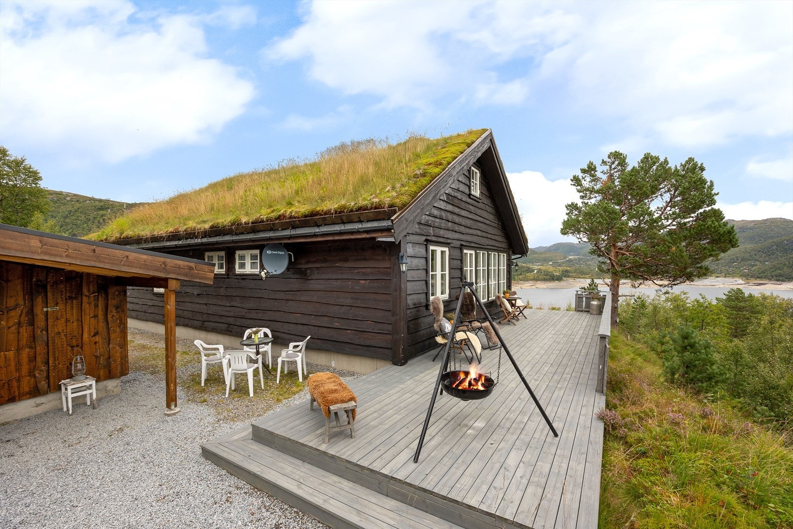 Terrassen er målt til 47 kvm. Galleribilde