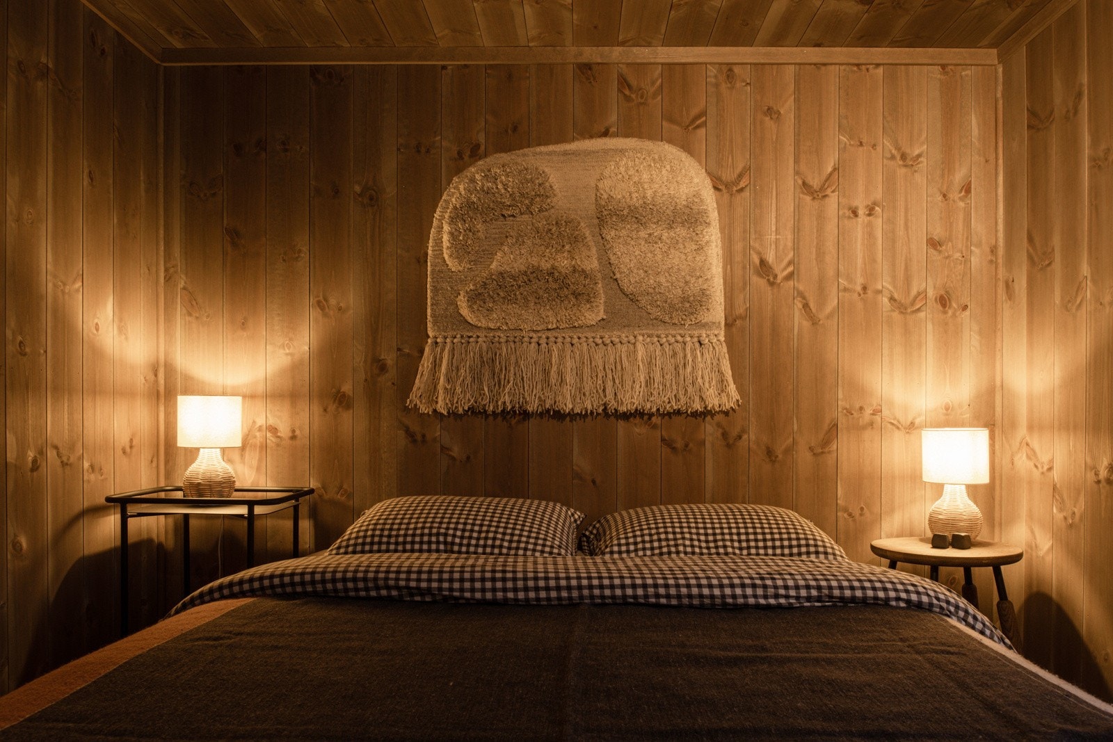 Hovedsoverommet er romslig og lunt, med inngang til eget, flott bad. Galleribilde