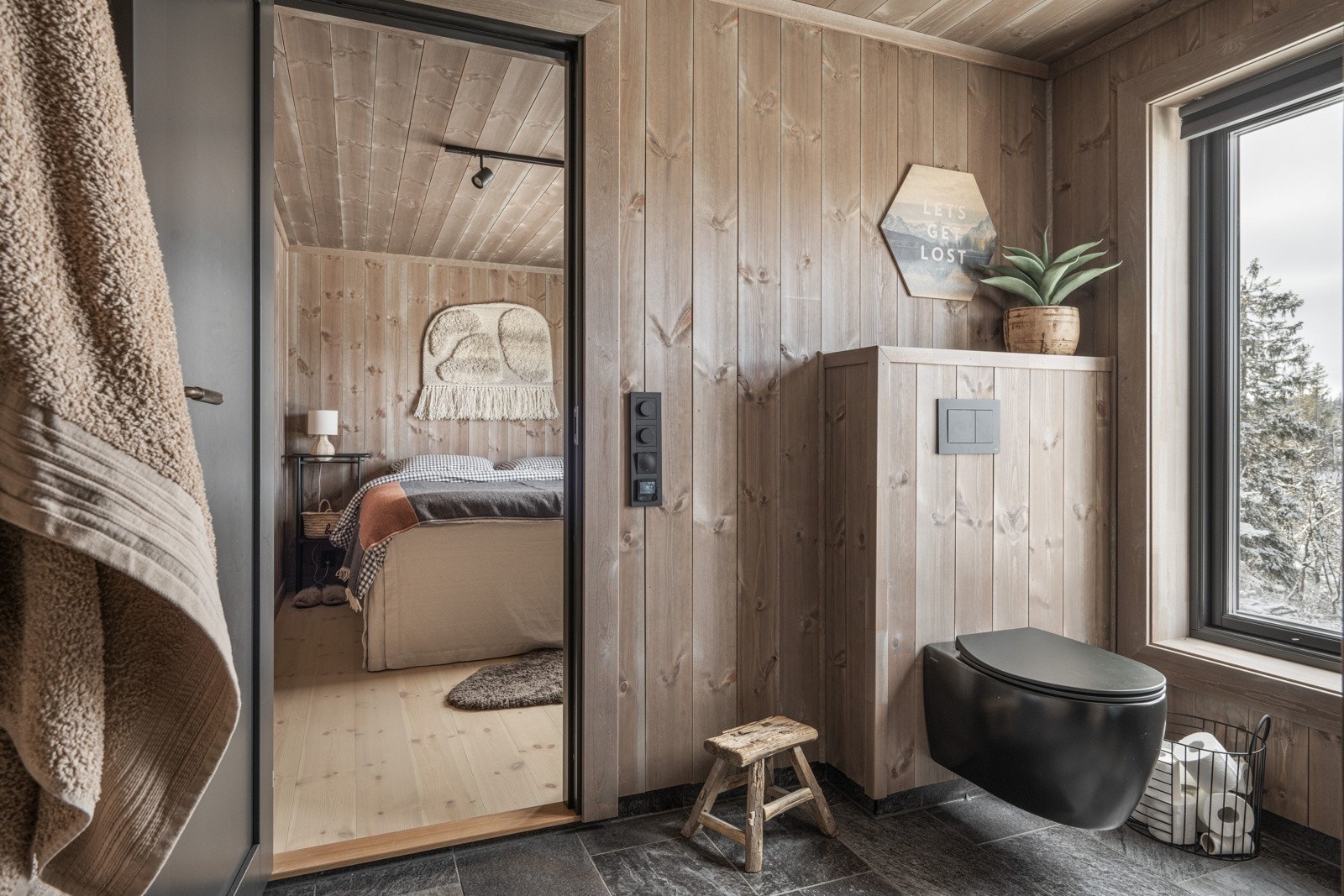 Delikat bad tilknyttet hovedsoverommet Galleribilde