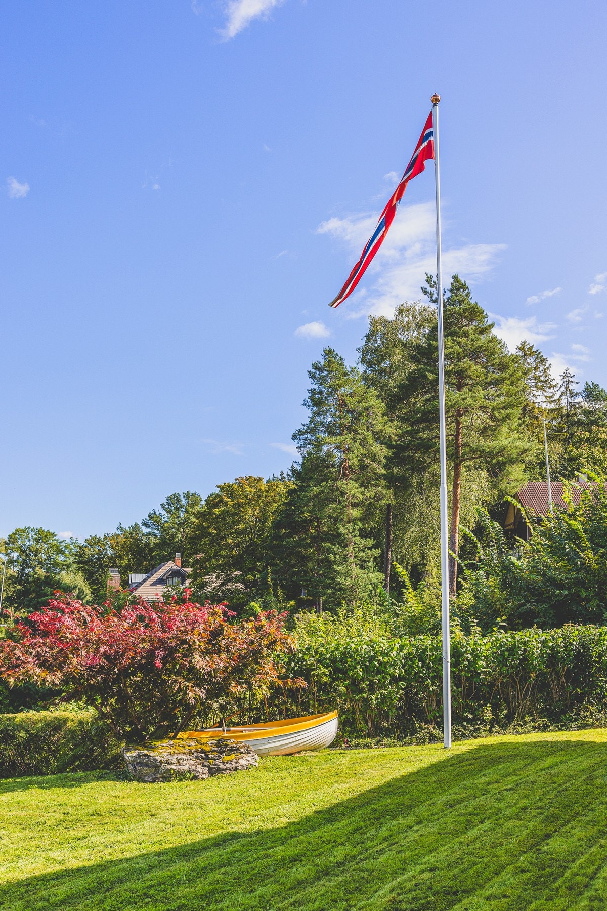 Hagen er flat og pent opparbeidet, perfekt for både store og små Galleribilde