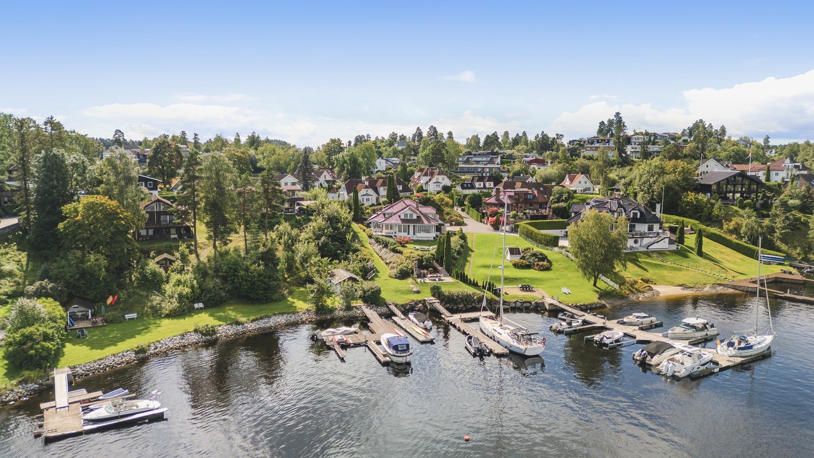 Nærmere vannet kommer du ikke, velkommen hjem Galleribilde