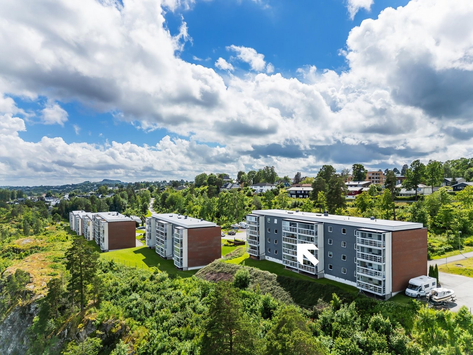 En svært trivelig 3-roms leilighet i 3. etasje i Solbergskogen Panorama. Galleribilde