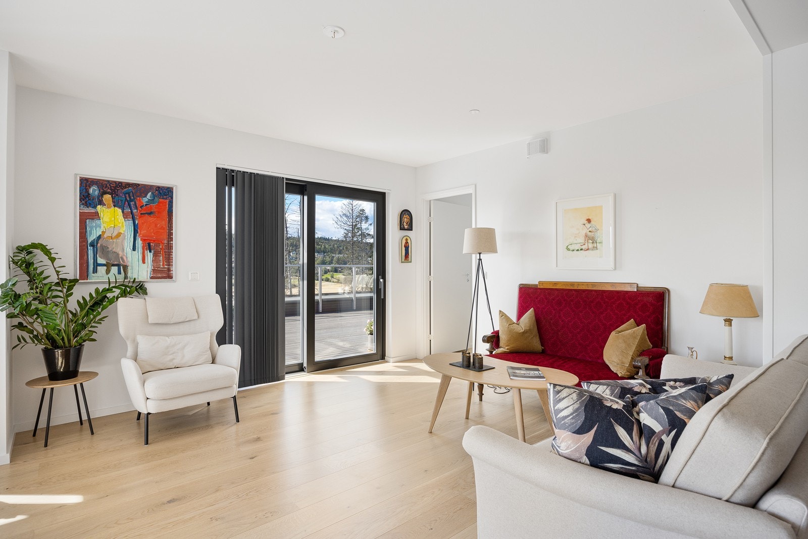 Leiligheten har behagelig vannbåren gulvvarme. Galleribilde