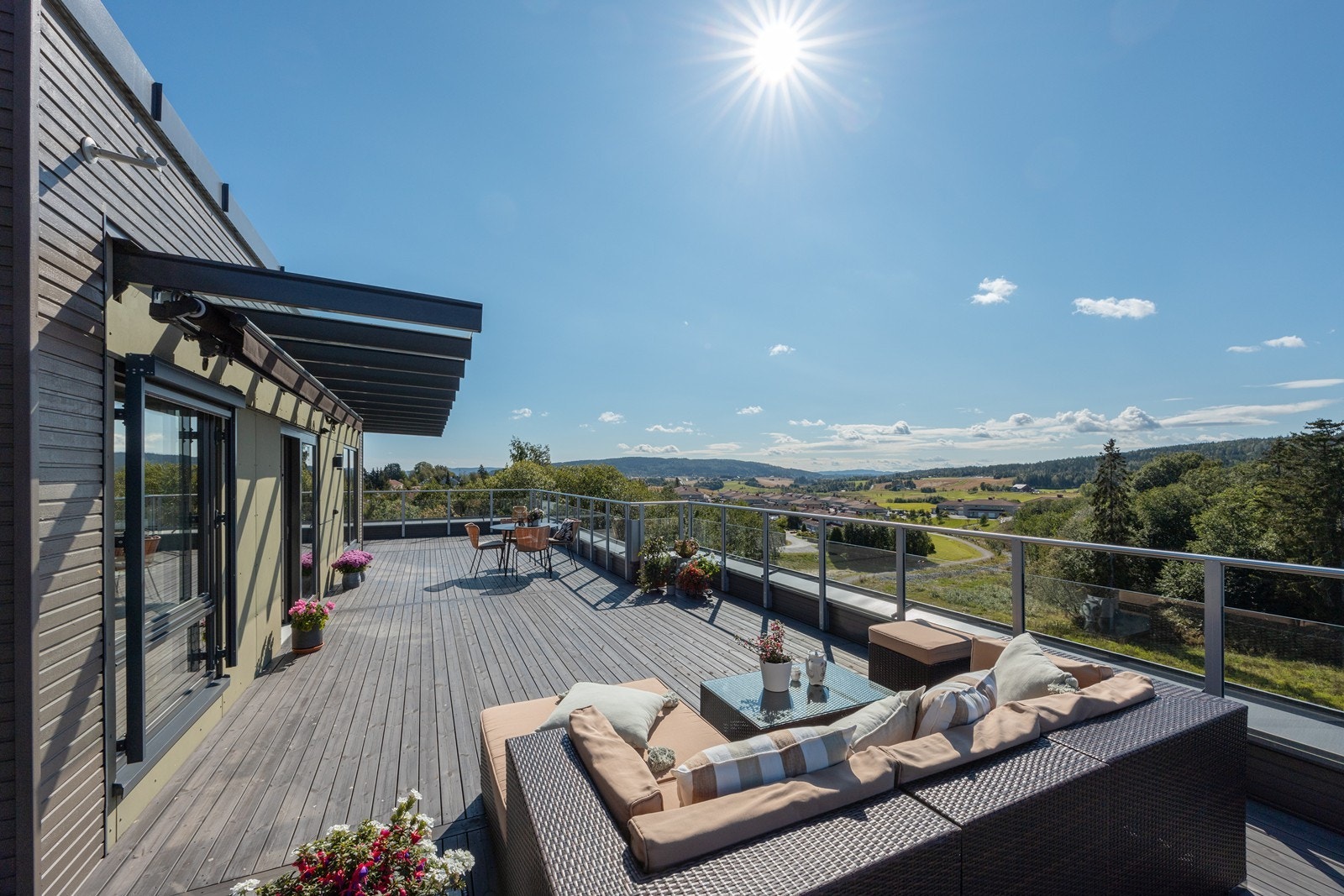 Nabolaget er et naturskjønt og pent syn for øyet som kan nytes til det fulle. Galleribilde