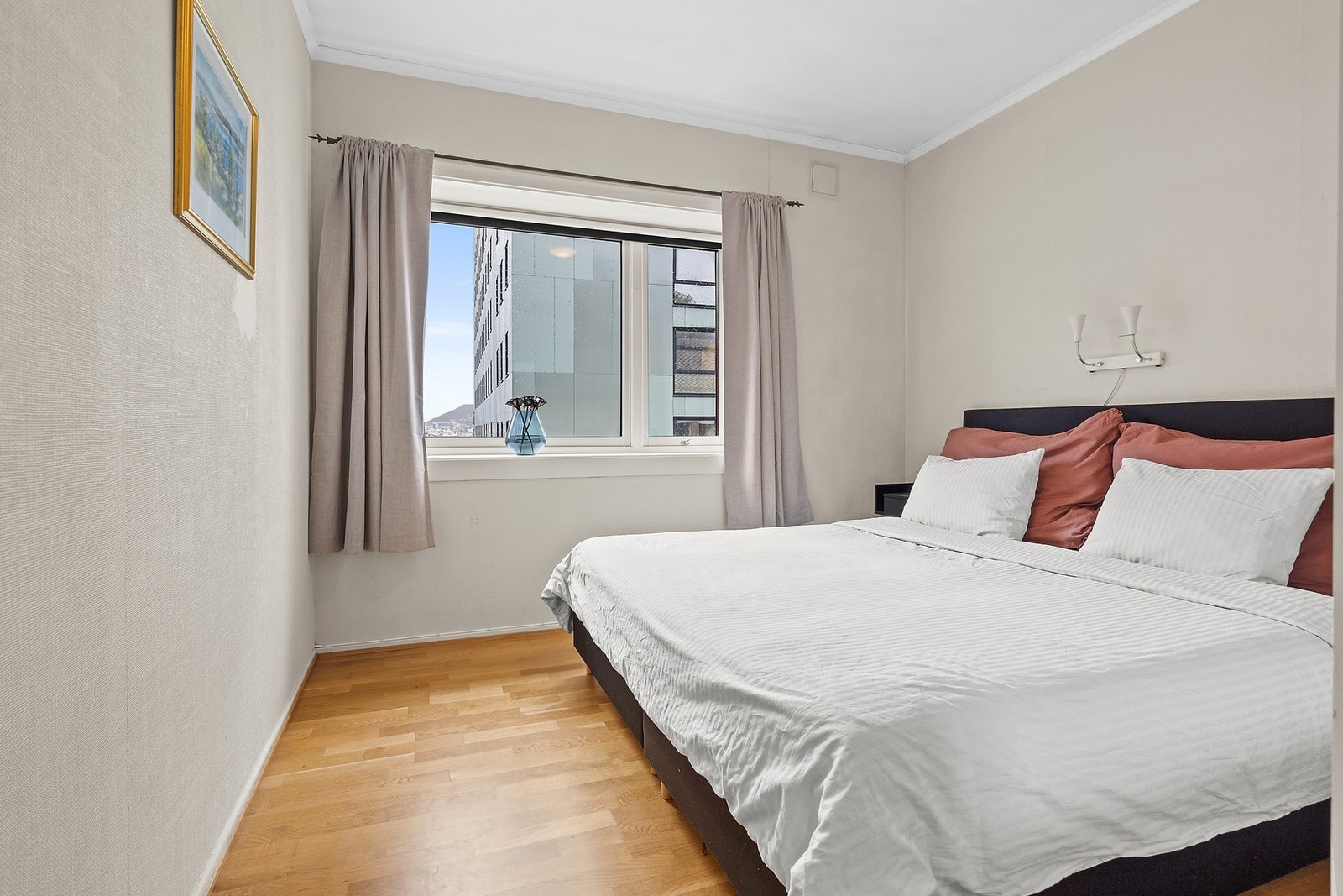 Et av tre soverom Galleribilde