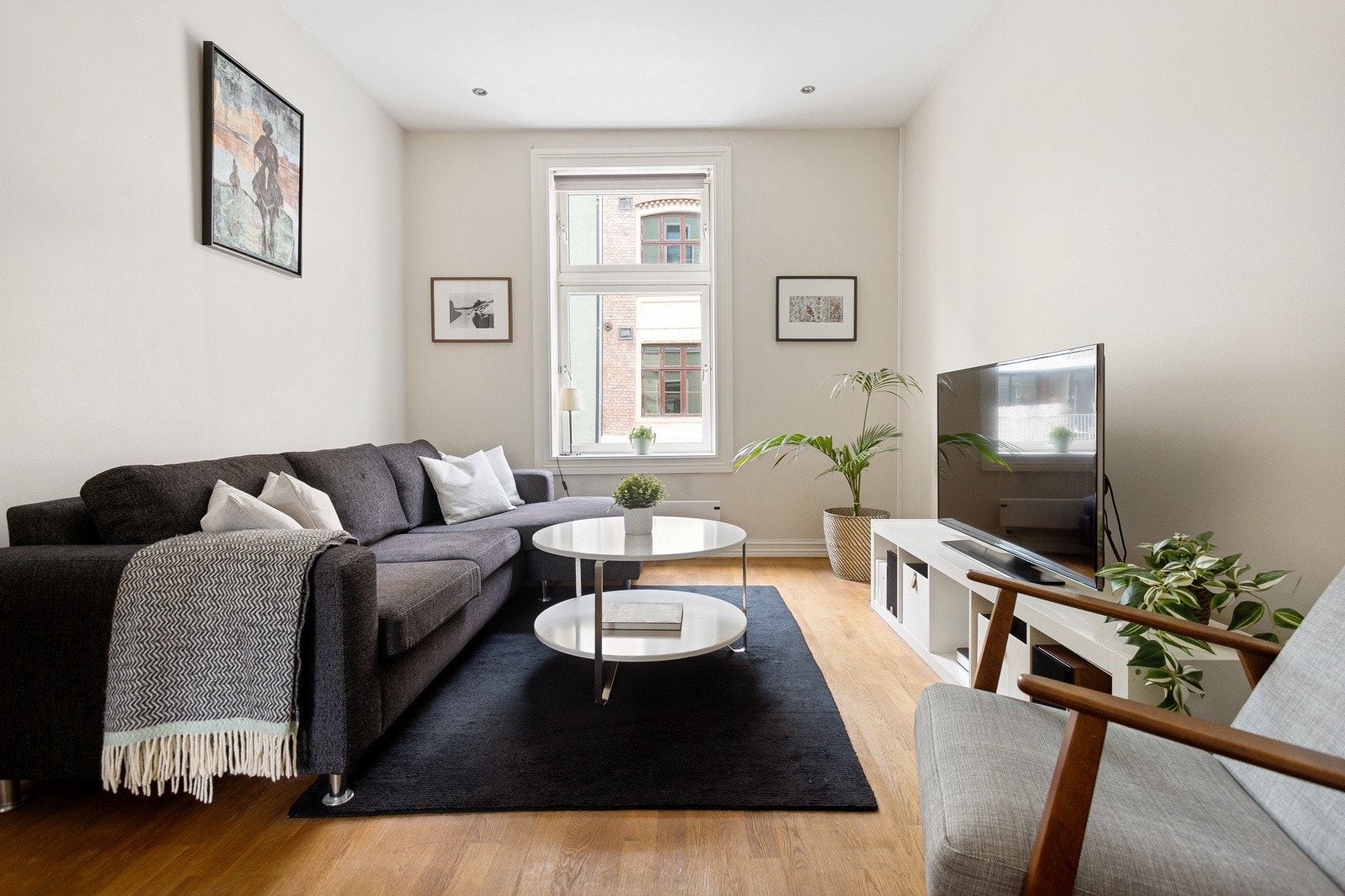 Anders Sveen (915 35 914) v/Schala & Partners har gleden av å presentere Calmeyers gate 13 A! Galleribilde