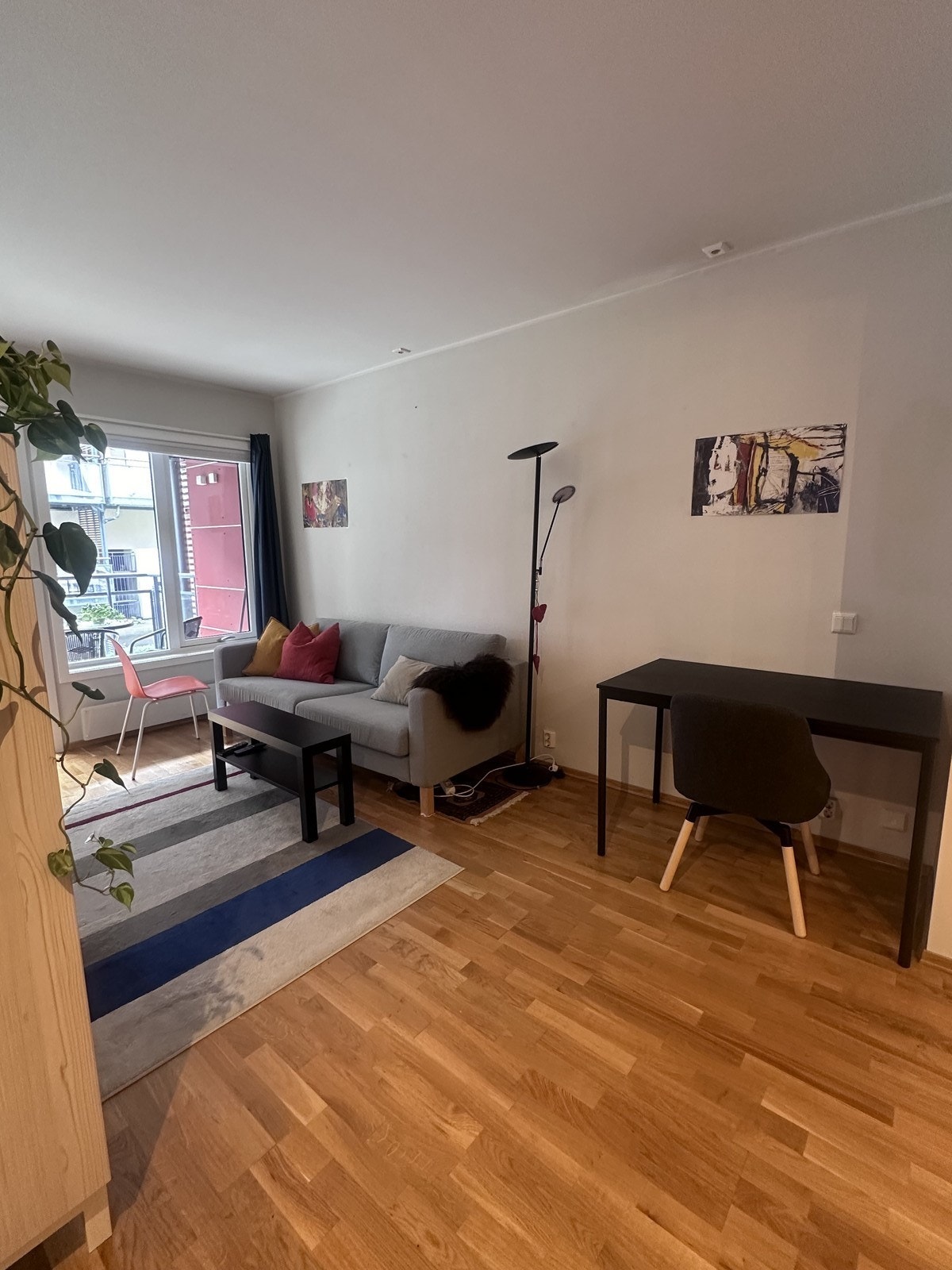 Fra stuen har man utgang til ballong Galleribilde