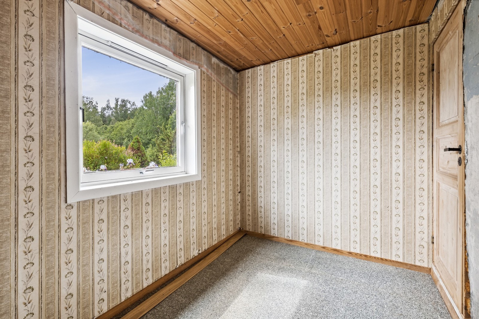 Soverommet i kjelleren er mest sannsynlig ikke godkjent i hht. byggetegninger - Rommet må renoveres Galleribilde