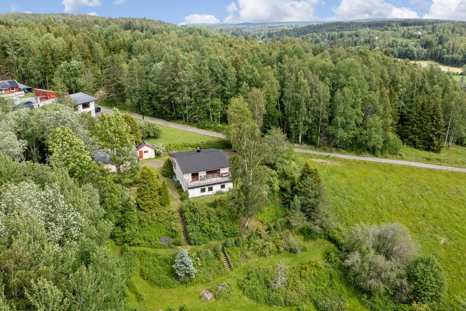 Ønsker du ytterligere servicetilbud har Askimtorget et godt og variert utvalg av fasiliteter og servicetilbud Galleribilde