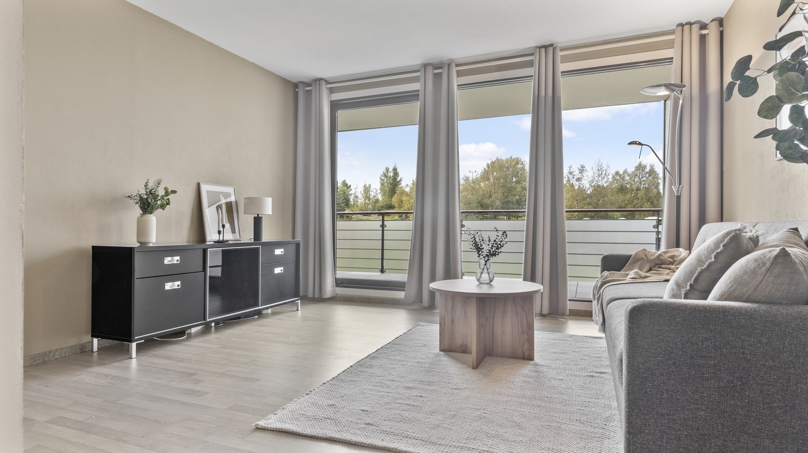 Stuen måler hele 16,5m² Galleribilde