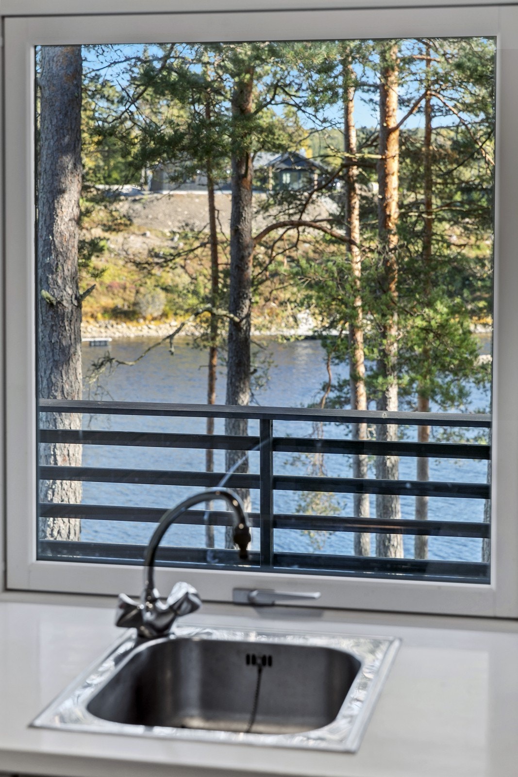 Utsikt når man vasker opp! Galleribilde