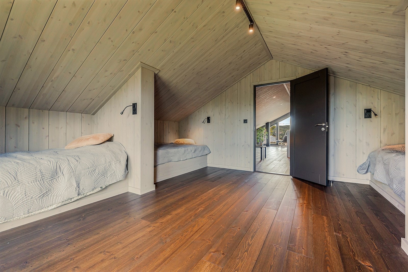 Soverom III. Her er det totalt 4 plassbygde senger. Galleribilde