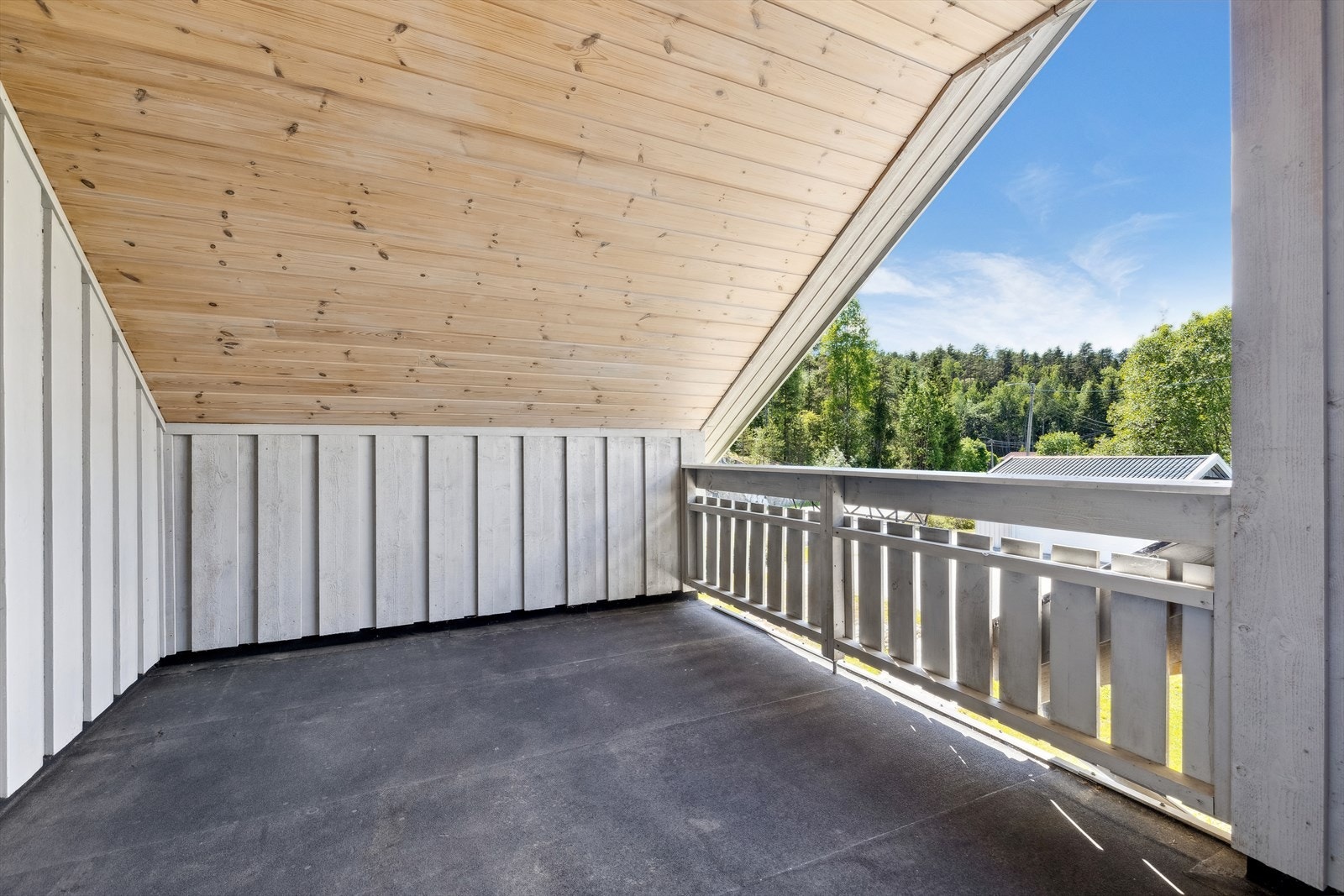 Balkong i andre etasje Galleribilde