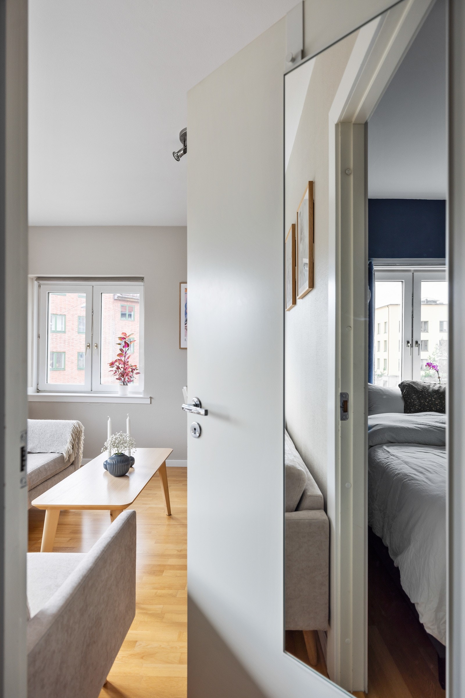 Utgang fra soverommet. Galleribilde