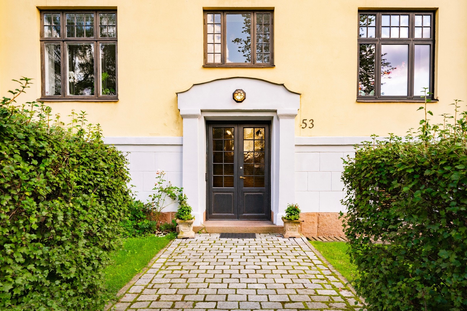 Her presenteres en klassisk og lekker 4-roms selveier beliggende i hjertet av Frogner. Galleribilde