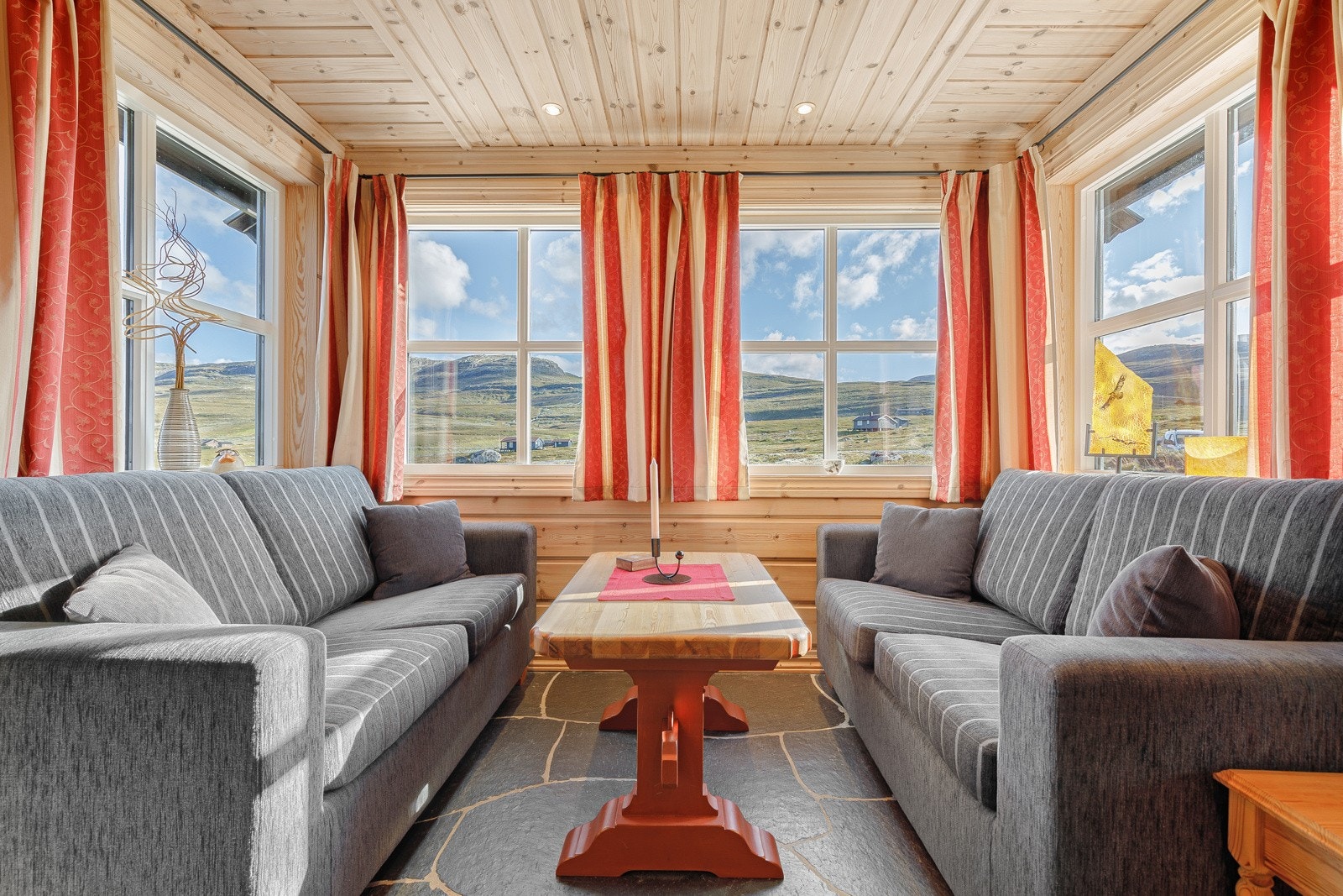 Koseleg sofakrok med flott utsikt! Galleribilde