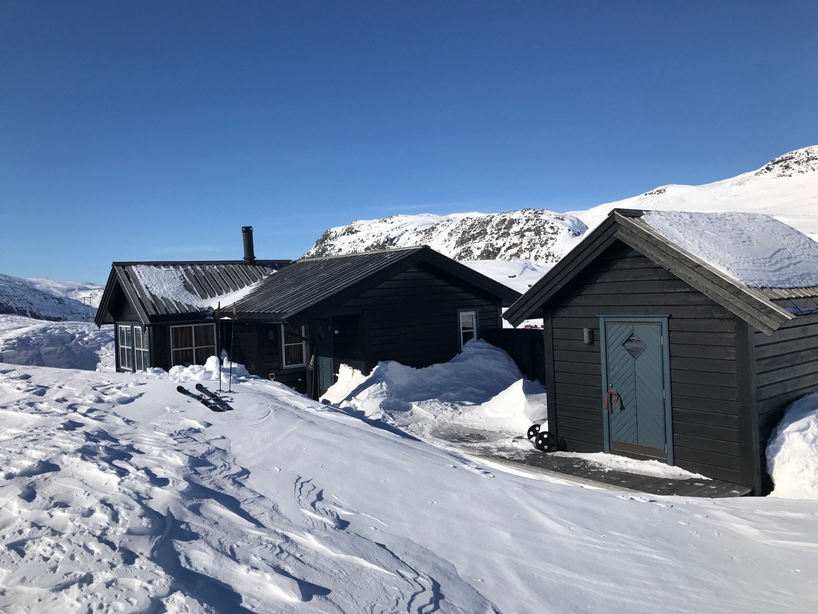 Området har ypperlege forhold for jakt, fiske, ski- og fotturar. Galleribilde