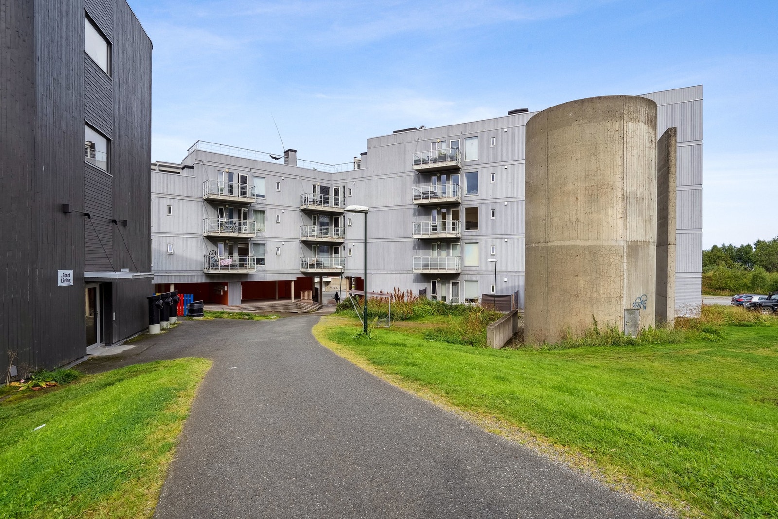 Tomasjordnes er et attraktivt og veletablert boligområde med en maritim beliggenhet, pent opparbeidede internveier og grøntareal. Galleribilde