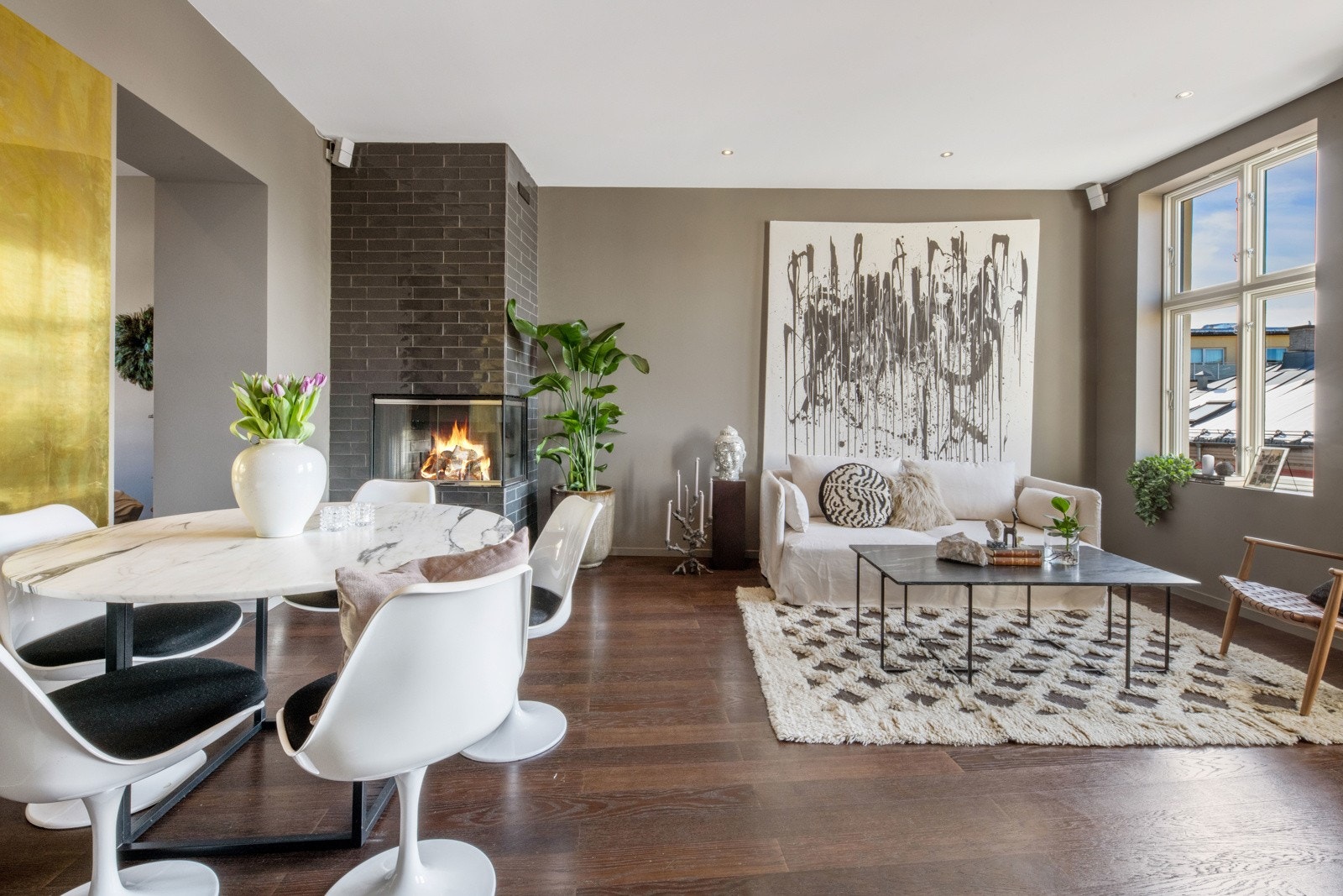 Leiligheten ligger i en rolig, liten gate, sentralt på St. Hanshaugen. Galleribilde