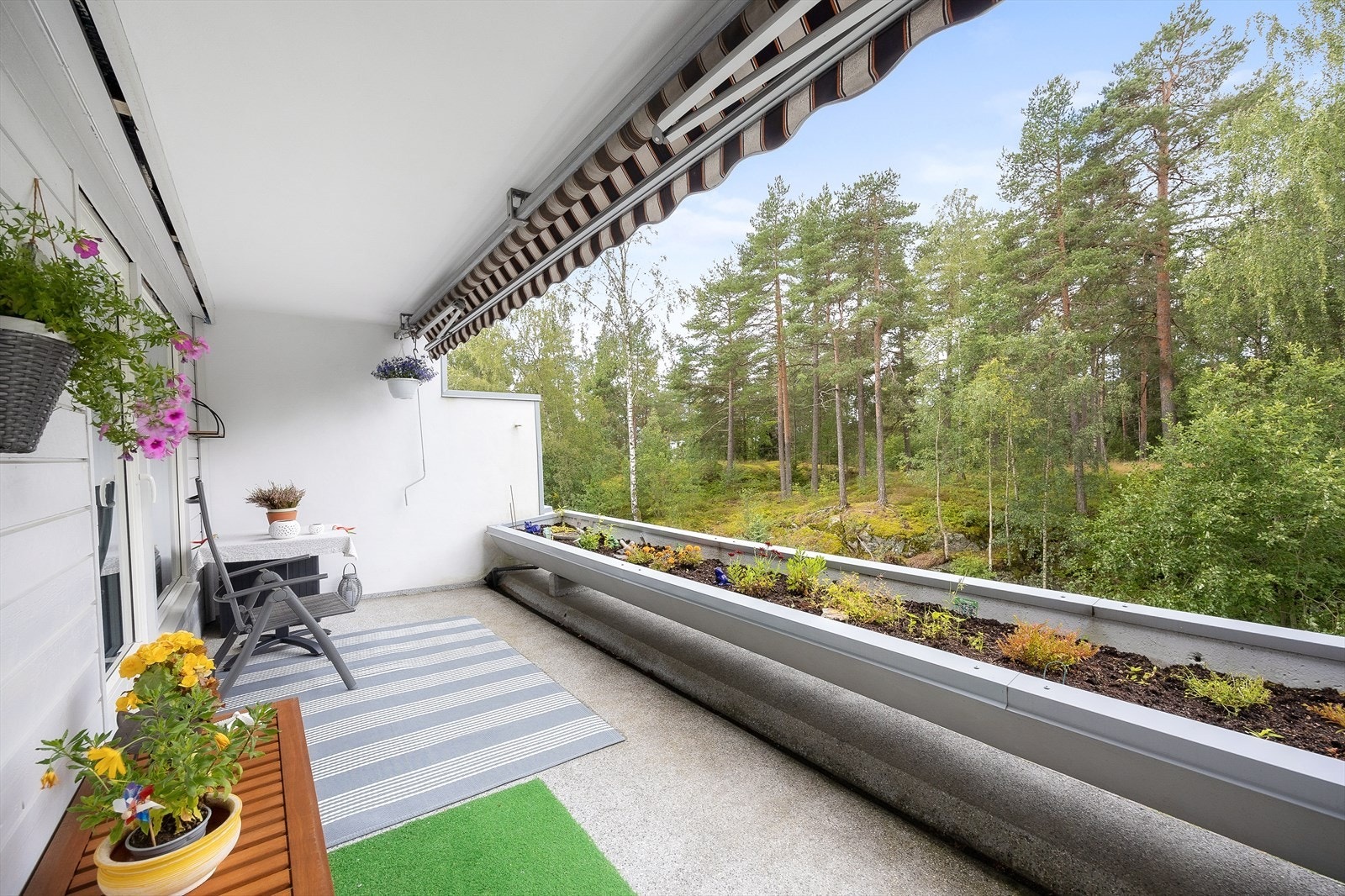 Adrian Stokstad v/EiendomsMegler 1 har gleden av å presentere Ragnhild Schibbyes Vei 50! Galleribilde