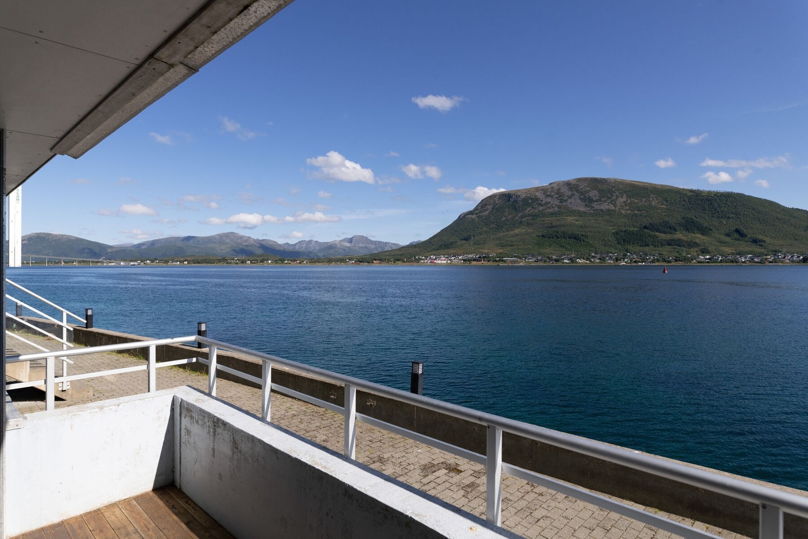 Utsikten Galleribilde